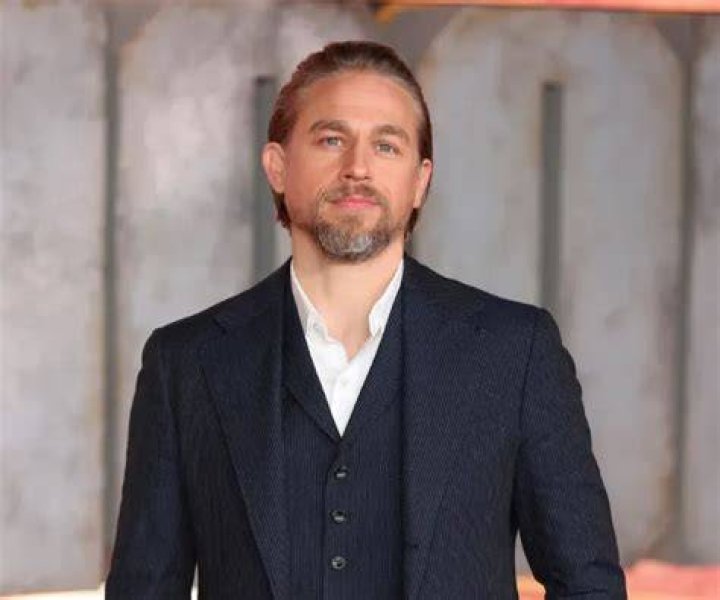 Charlie Hunnam&rsquo;s Height, Weight And Body Measurements