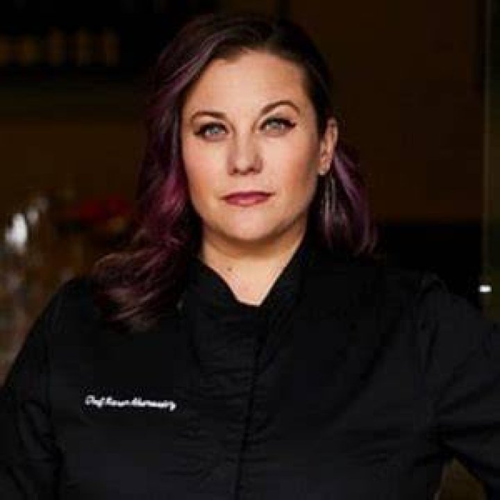 Karen Akunowicz Husband, Married, Partner, Net Worth & Facts