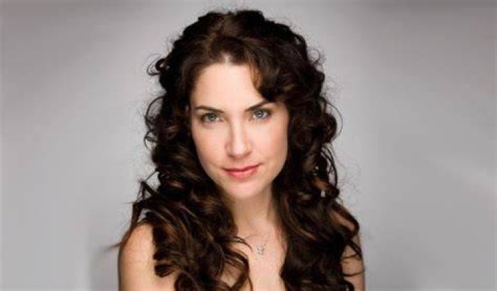 Lahna Turner&rsquo;s Wiki, Height, Weight, Married, Family, Salary
