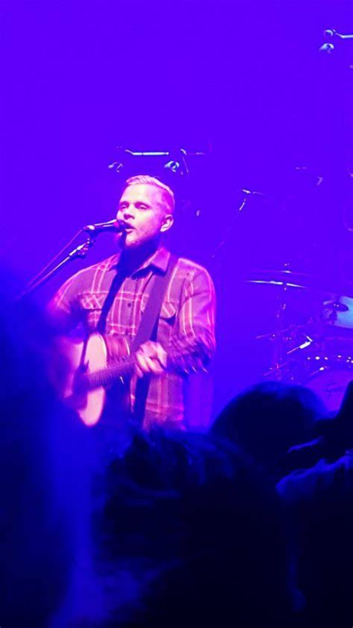 Matt Gresham to Support James Arthur on Tour
